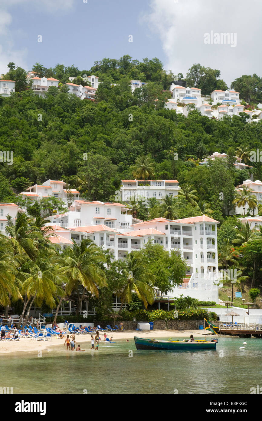 Baie et plage de Windjammer Windjammer Landing hotel, St Lucia, Caraïbes, Antilles Banque D'Images