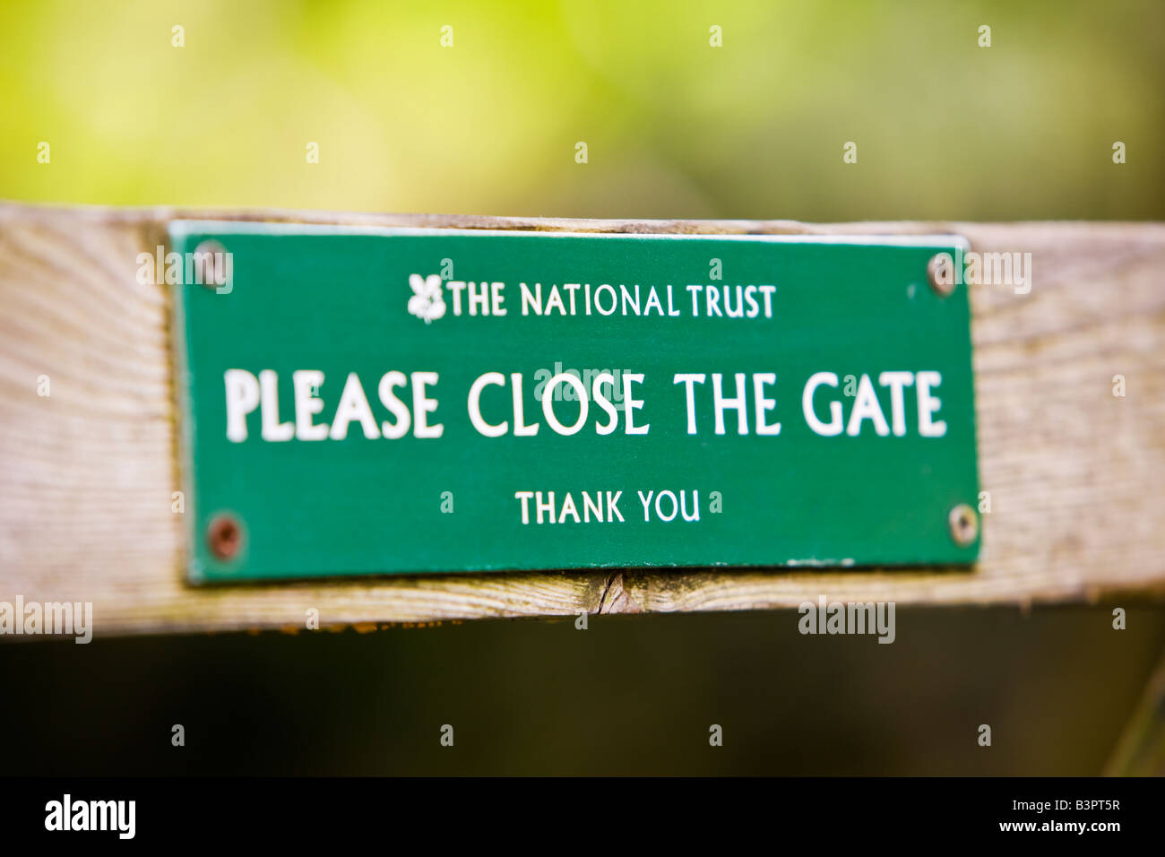 National Trust Veuillez fermer la porte close up signe selective focus England UK Banque D'Images