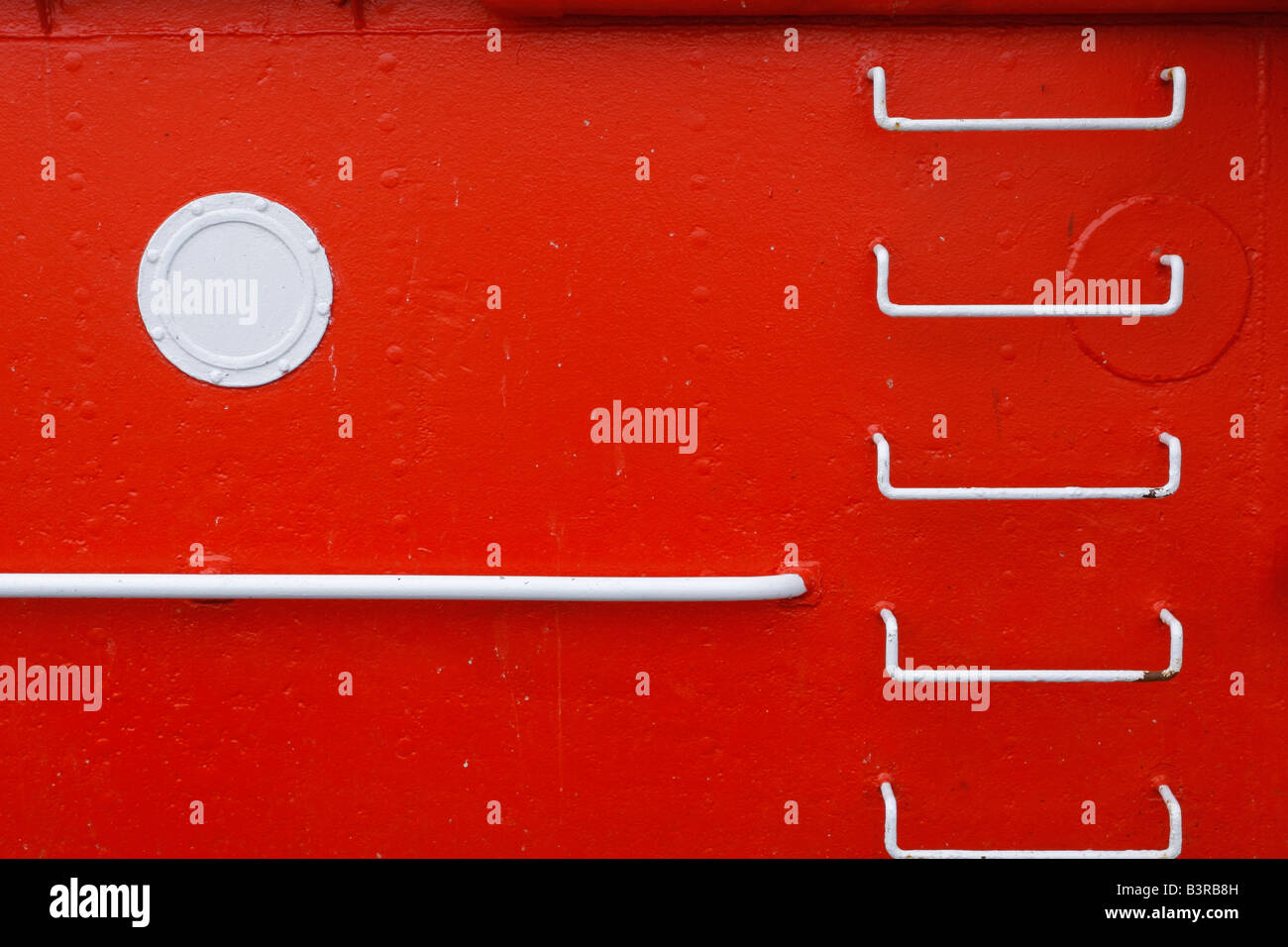 Mur rouge, bateau, Scheveningen, Pays-Bas Banque D'Images