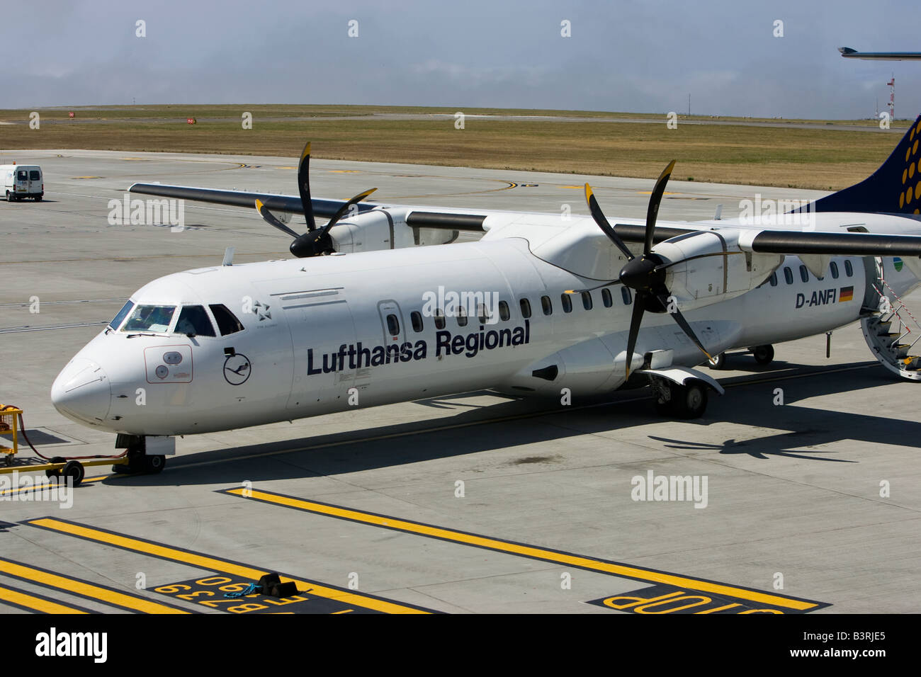 Lufthansa régional hélice double jersey airport Banque D'Images