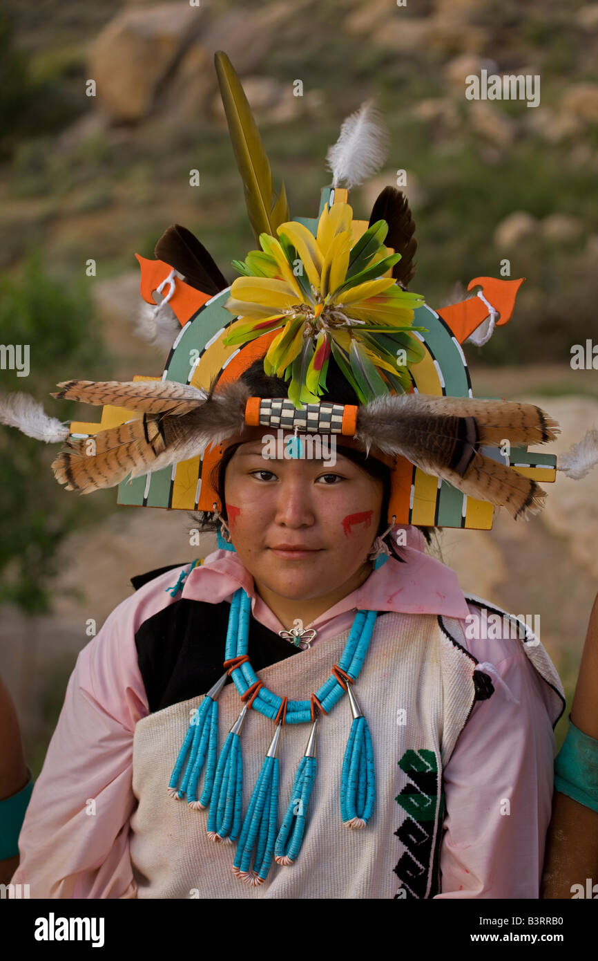 Fille Hopi Hopi - Réservation - Arizona - habillés en costume de danse sociale Banque D'Images