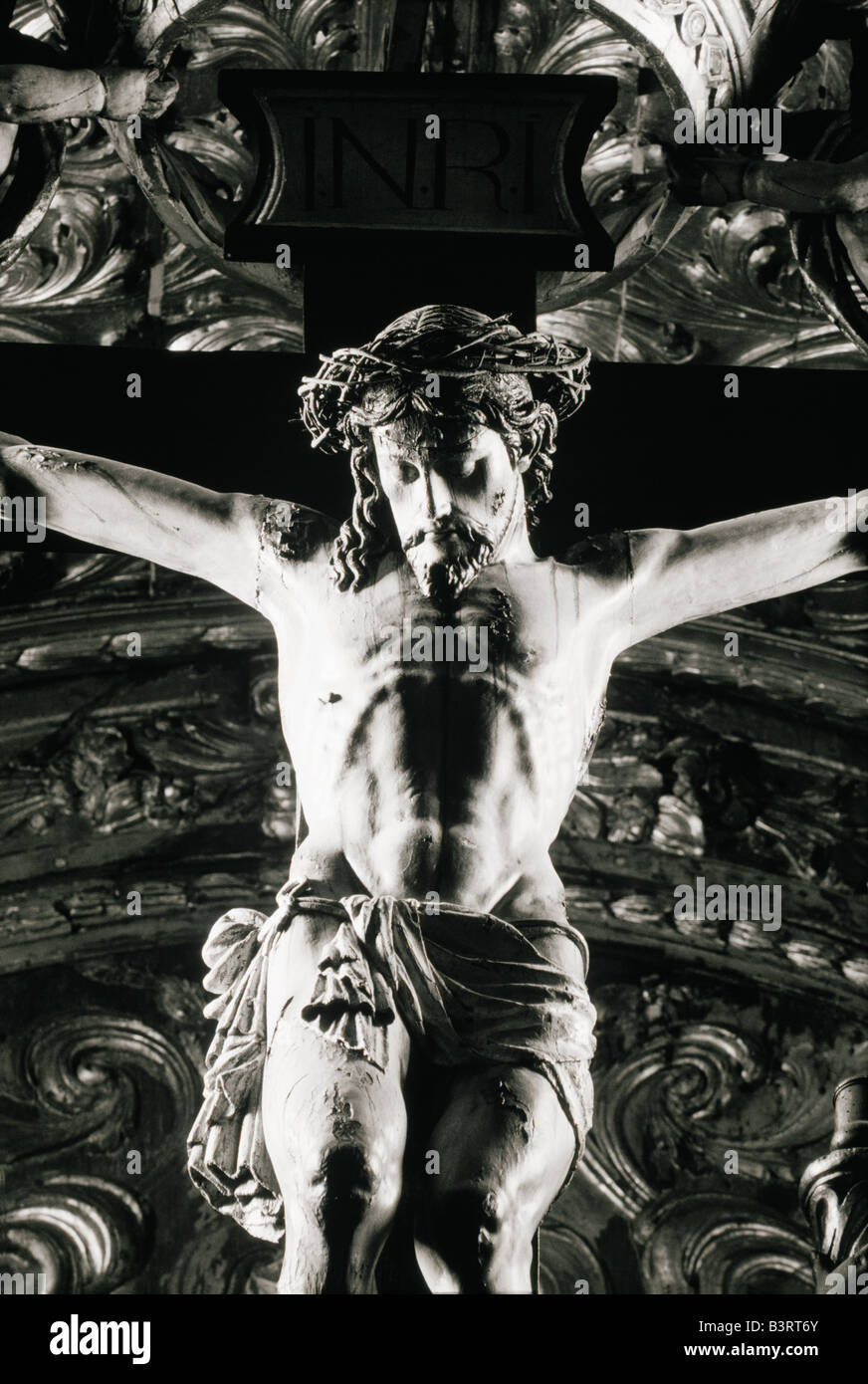 Crucifix dans l'église Saint François, Evora, Portugal Banque D'Images