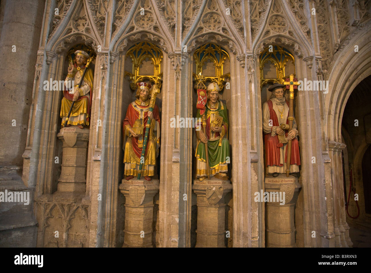 Ripon Ripon Yorkshire du nord de l'intérieur de la Cathédrale des niches dans le croisement avec saints Banque D'Images