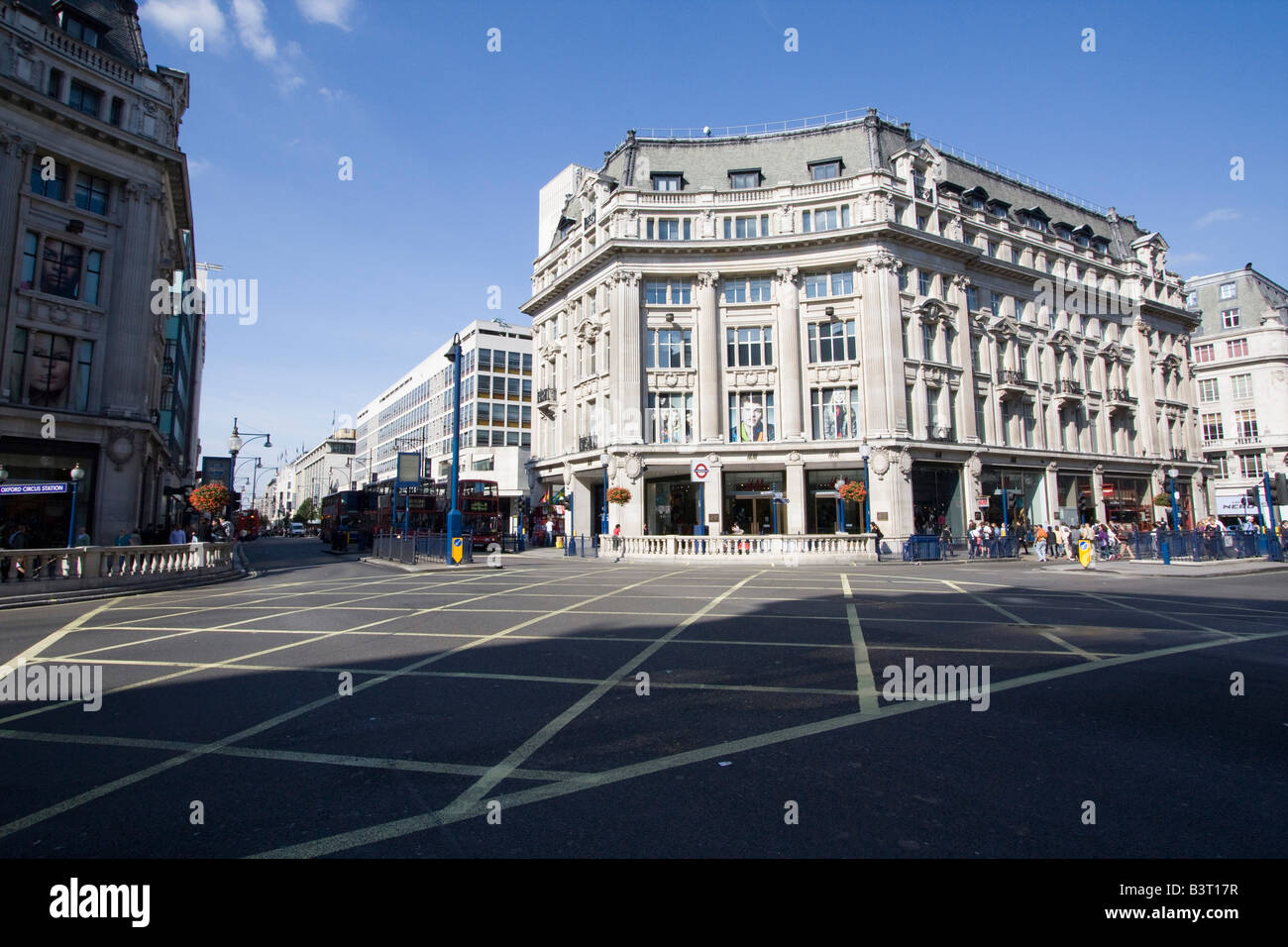 Oxford circus Regent Street Oxford street junction sans trafic west end de Londres Angleterre Royaume-Uni gb Banque D'Images