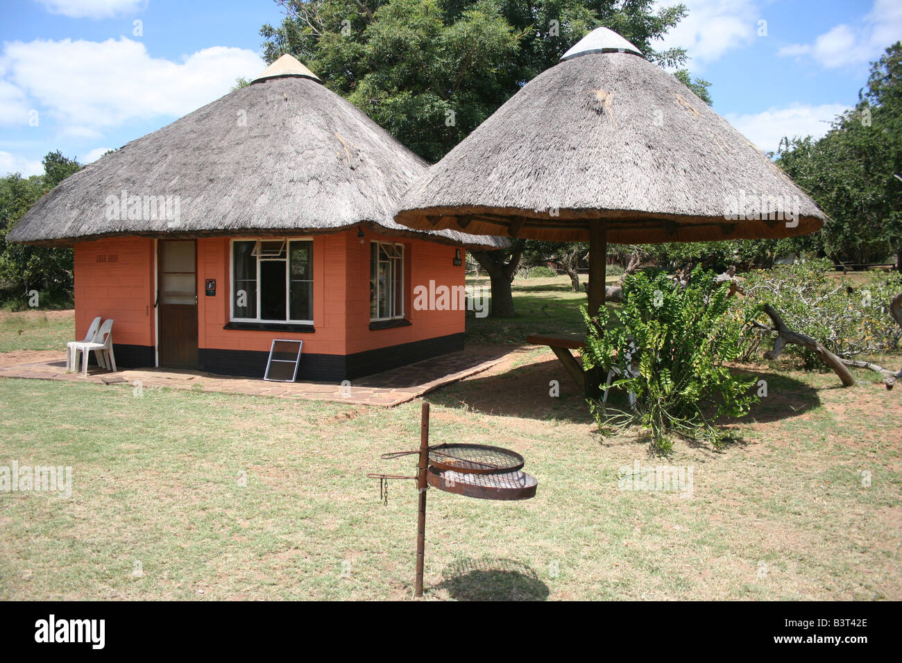 Dans le camp de Mpila Hluhluwe-Imfolozi Parc National, Kwa-Zulu Natal, Afrique du Sud Banque D'Images