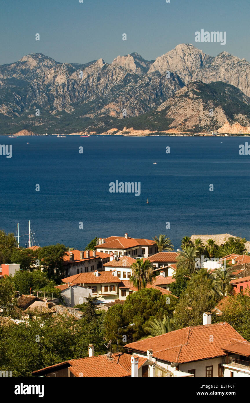 Vieilles maisons traditionnelles à Antalya, côte sud de la Turquie Banque D'Images