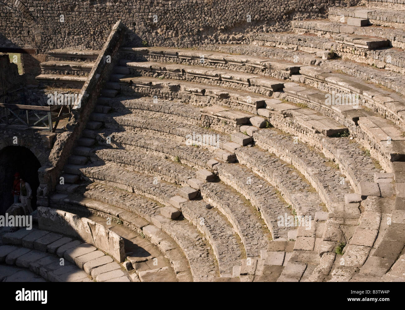 L'Europe, Italie, Campanie, Pompéi. Teatro Piccolo ou Petit Theatre dans les ruines de l'amphithéâtre. Banque D'Images