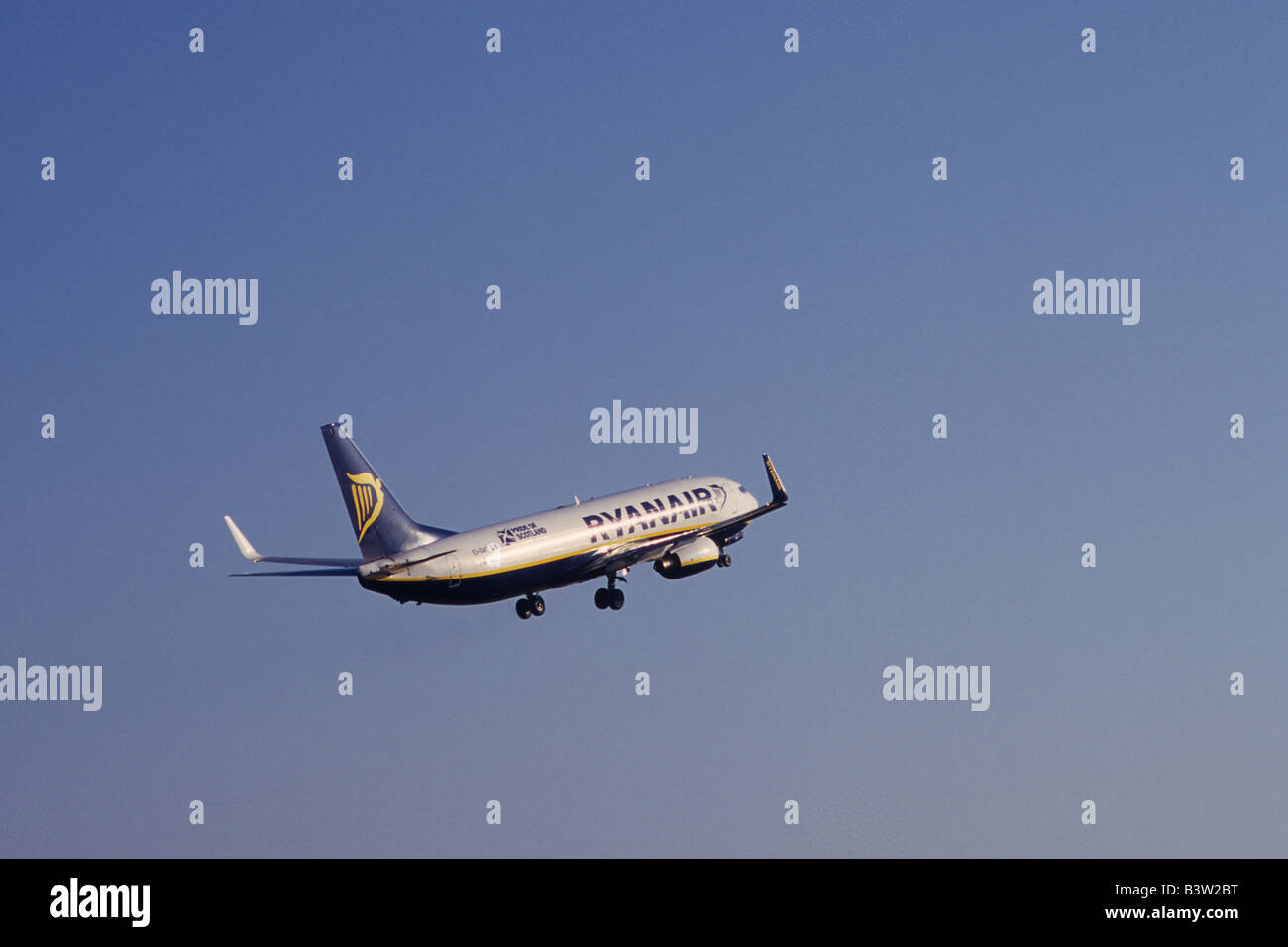 Ryanair 737-800 EI-DAO 'Fierté de l'Écosse" (Reg. EI-DAO) au décollage de l'aéroport de Palma de Majorque, îles Baléares. Banque D'Images