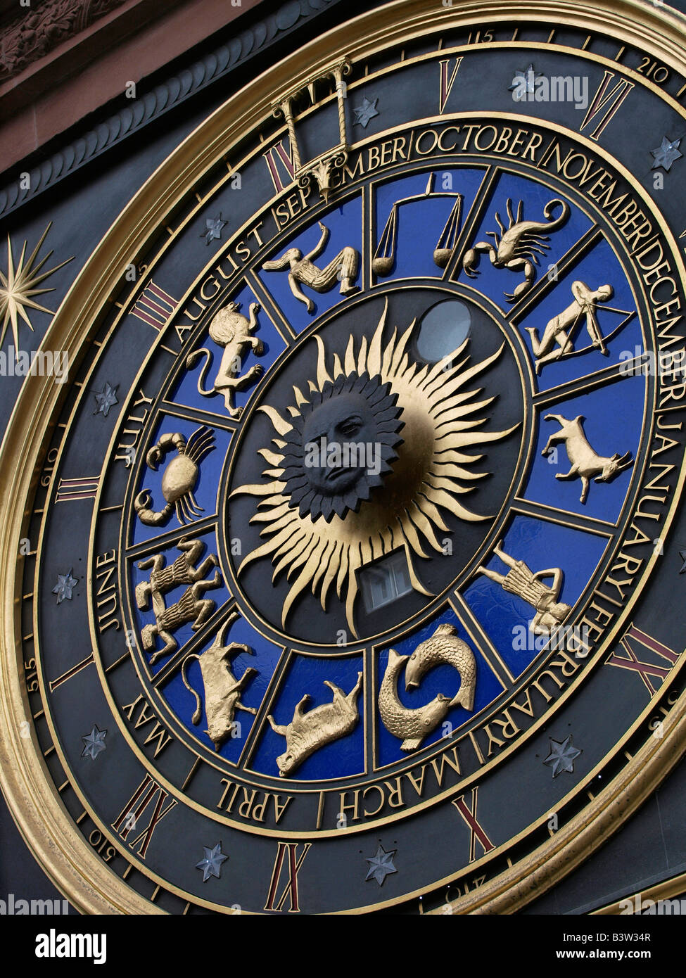 Calendrier avec signes du zodiaque London UK Banque D'Images