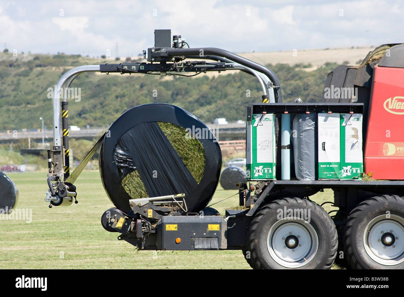 Vicon RV 2160 Presse à chambre variable en usage à l'aéroport de Shoreham Sussex England Banque D'Images