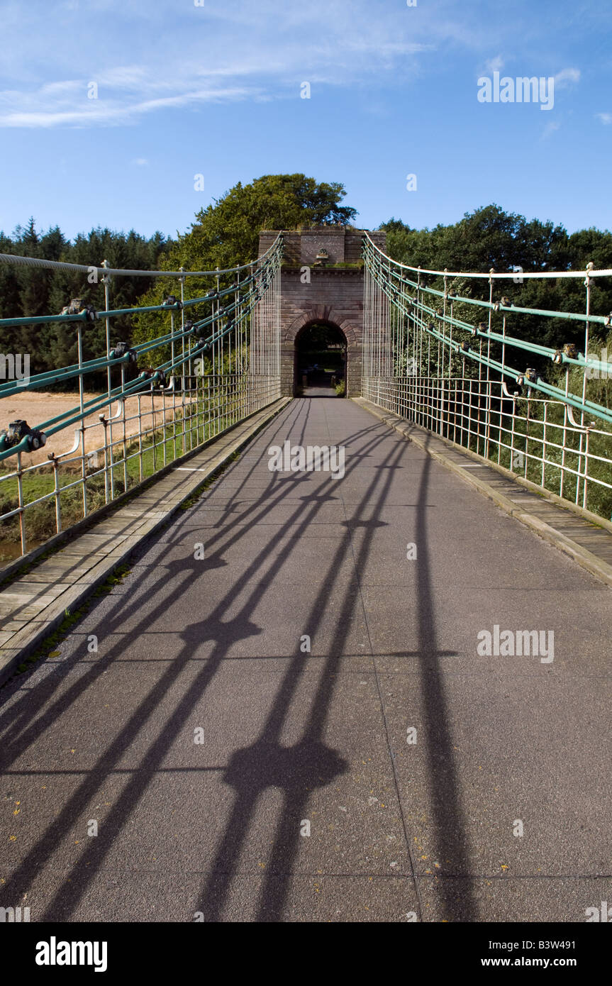 Pont suspendu de l'Union européenne à la frontière de l'Angleterre et l'Ecosse dans le Northumberland Grande-bretagne Banque D'Images