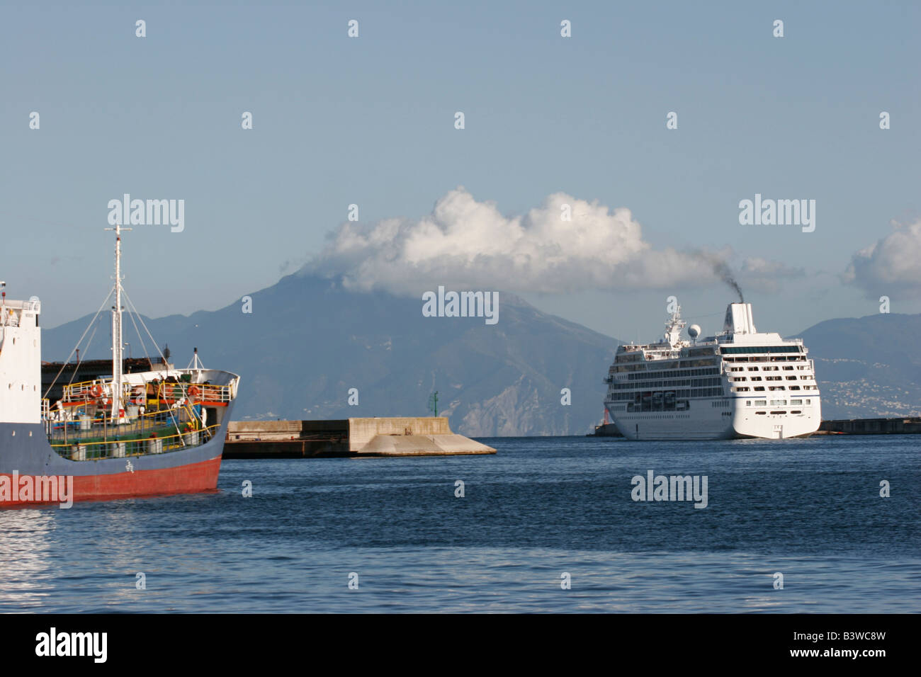 Campanie Italie Naples Ship Harbour Banque D'Images