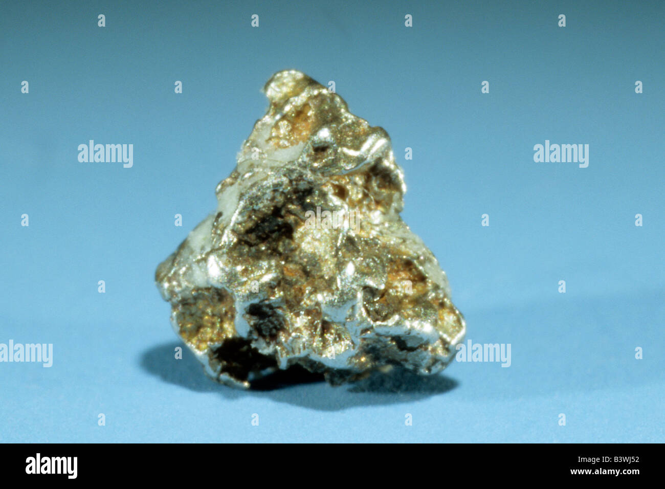 Platinum mineral Banque de photographies et d'images à haute résolution -  Alamy