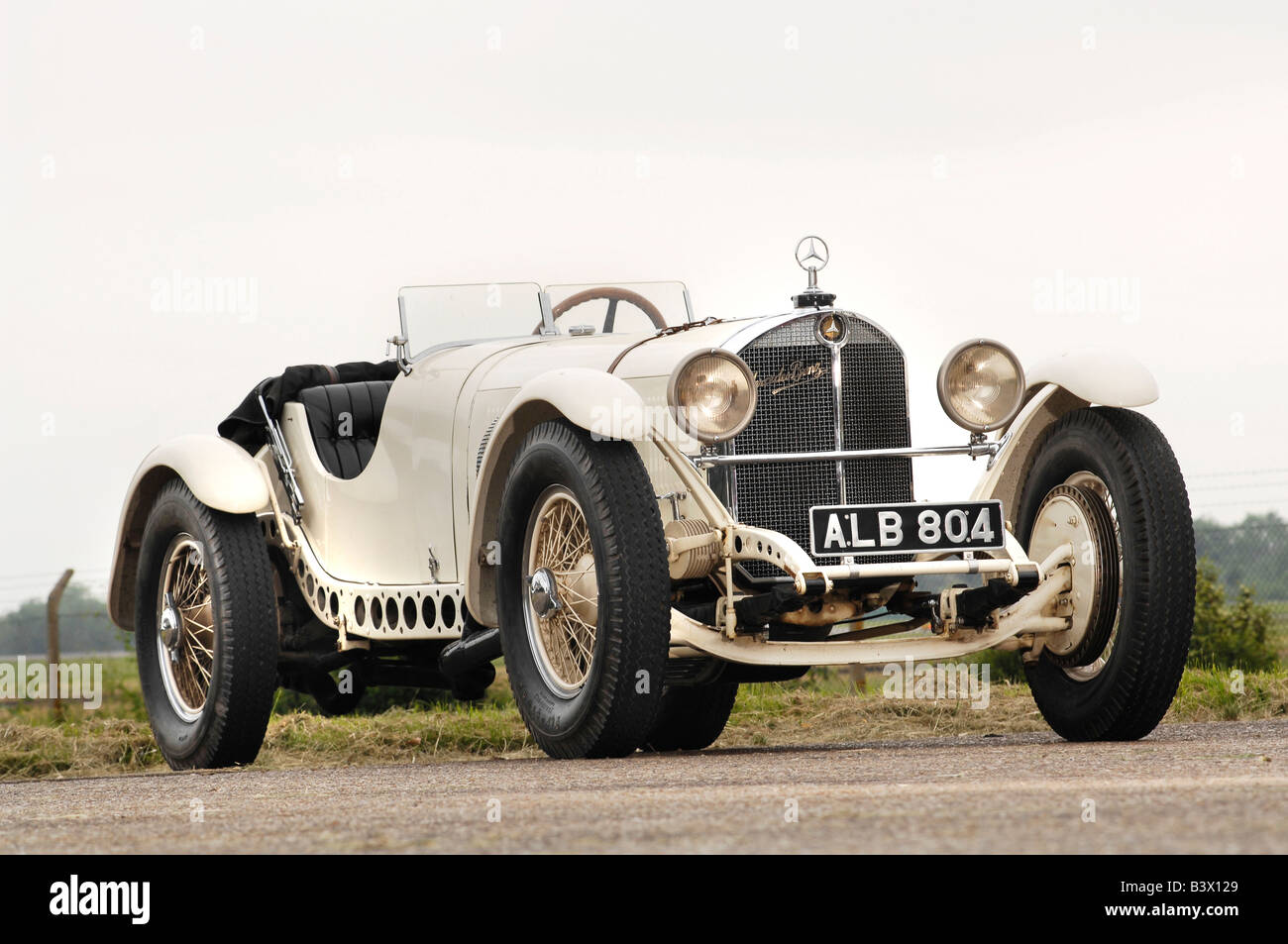 AW596 VILAC AROUTCHEFF MERCEDES BENZ SSKL 1931 A RESTAURER 35 CM