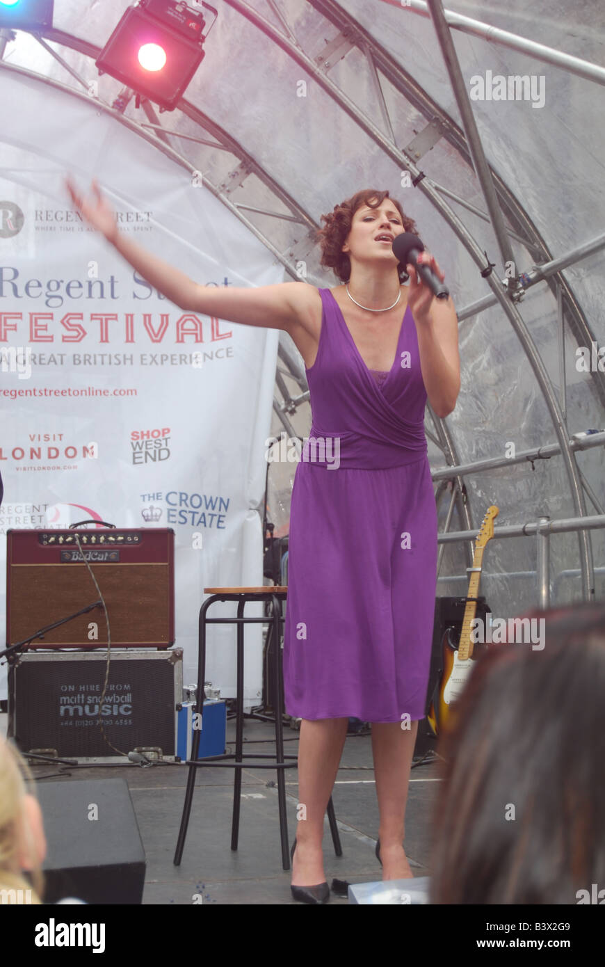 Singer 'Regent Street London Festival' Banque D'Images