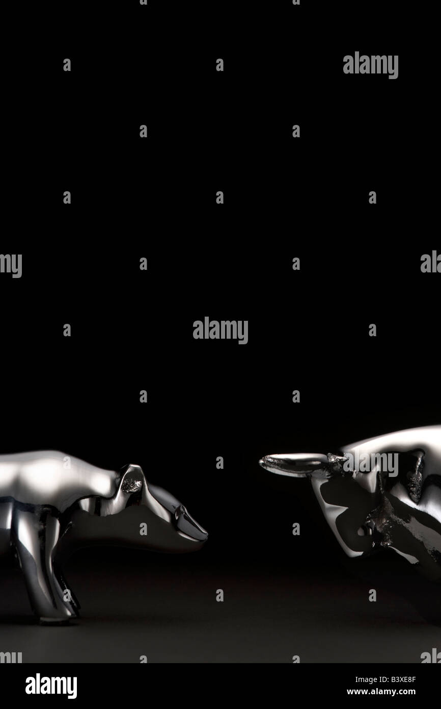 Bear et Bull du prince en face de l'autre Banque D'Images