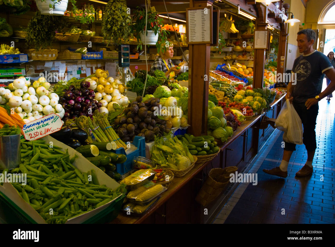 Marché couvert Kauppahalli Vanha hall à Helsinki Finlande Europe Banque D'Images