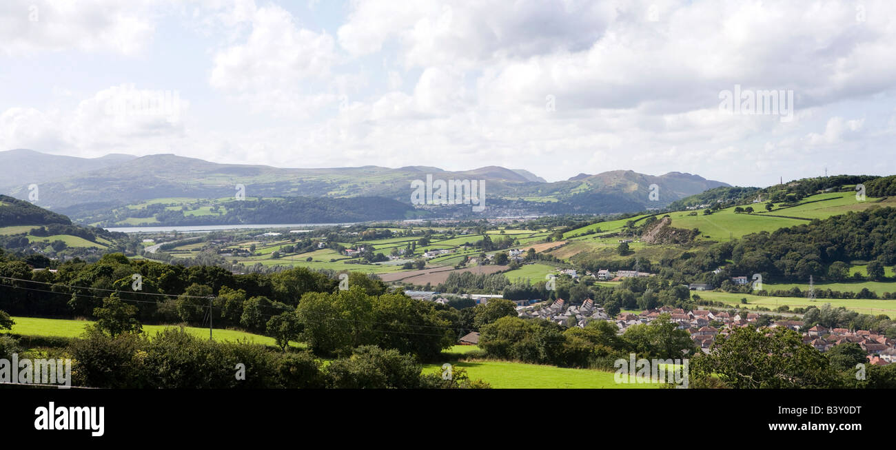 UK Wales Clwyd Abergele Welsh Mountain Zoo vue panoramique sur Conway Valley Banque D'Images