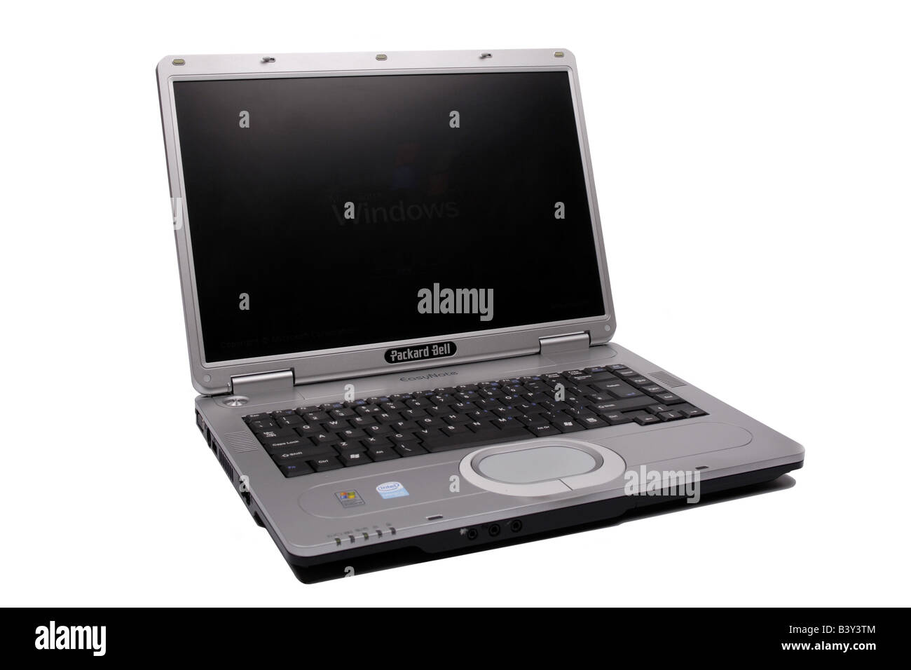 Ordinateur portable moderne sur fond blanc Banque D'Images