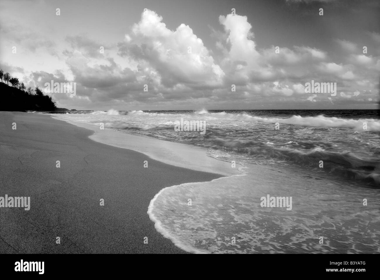 Sunrise at Secret Beach Kauai Hawaii Banque D'Images