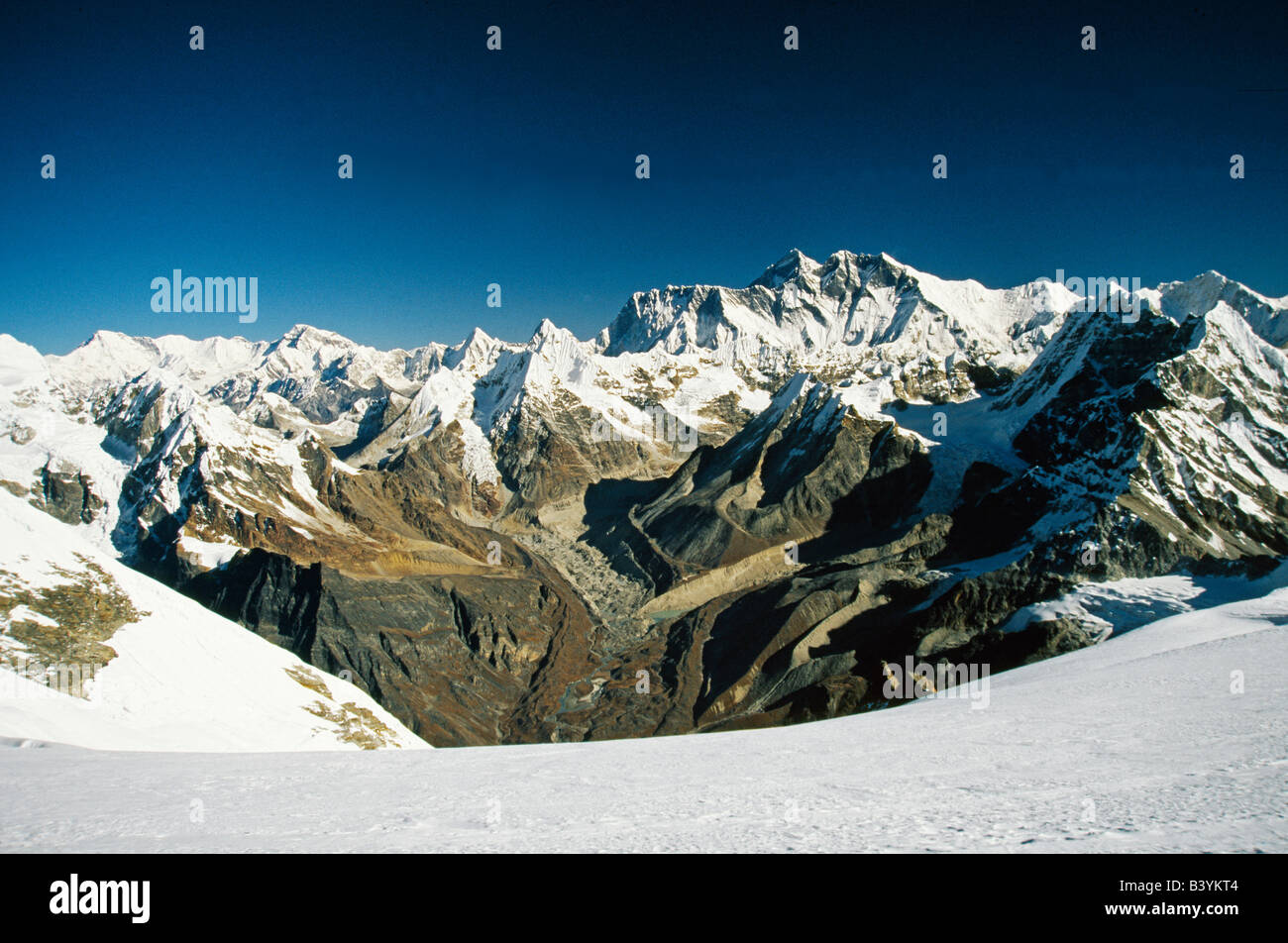 Le Népal, Solo-Khumbu, Mera Peak. Parc national de Sagarmatha vu de près le sommet du Mera Peak (6476m). La vue de Mera Peak Banque D'Images