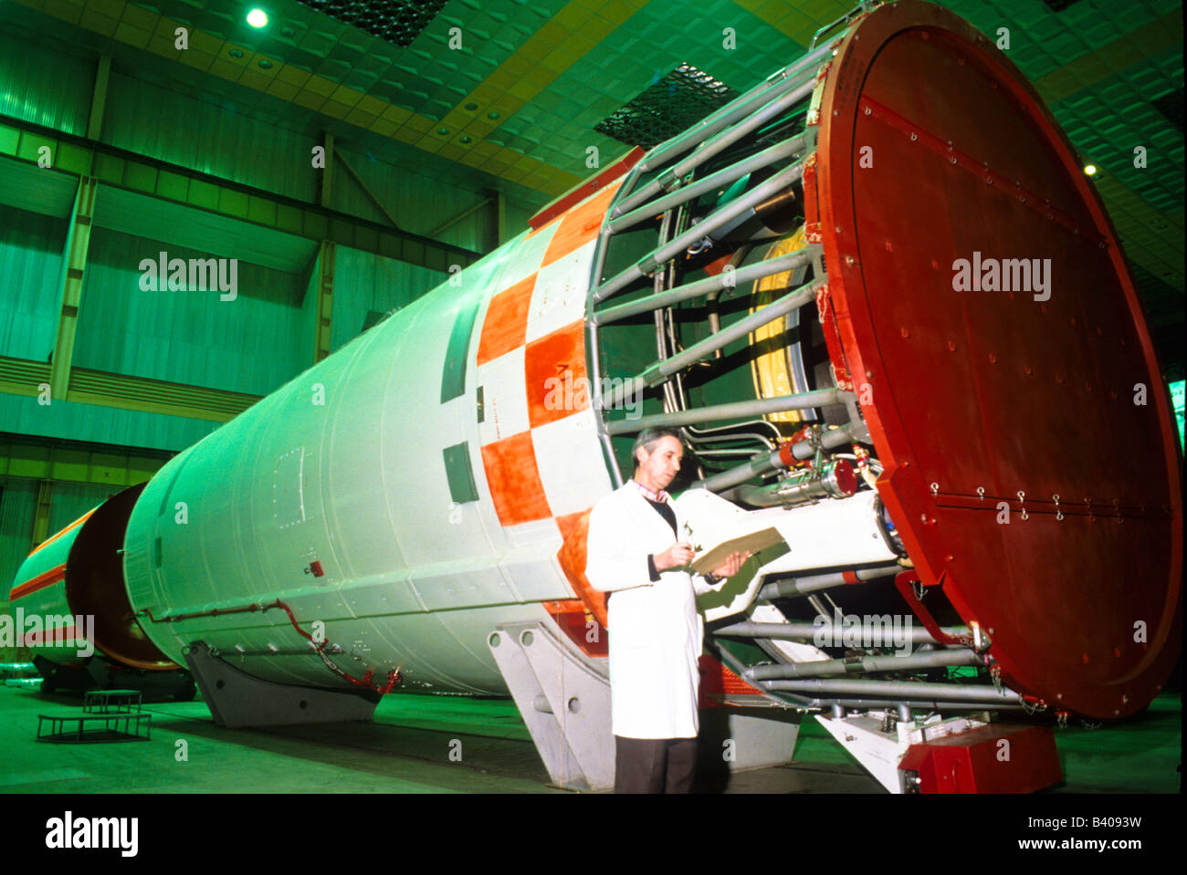 Scientifique de fusée dans Yuzhnoye Fusée Factory Dniepropetrovsk Banque D'Images