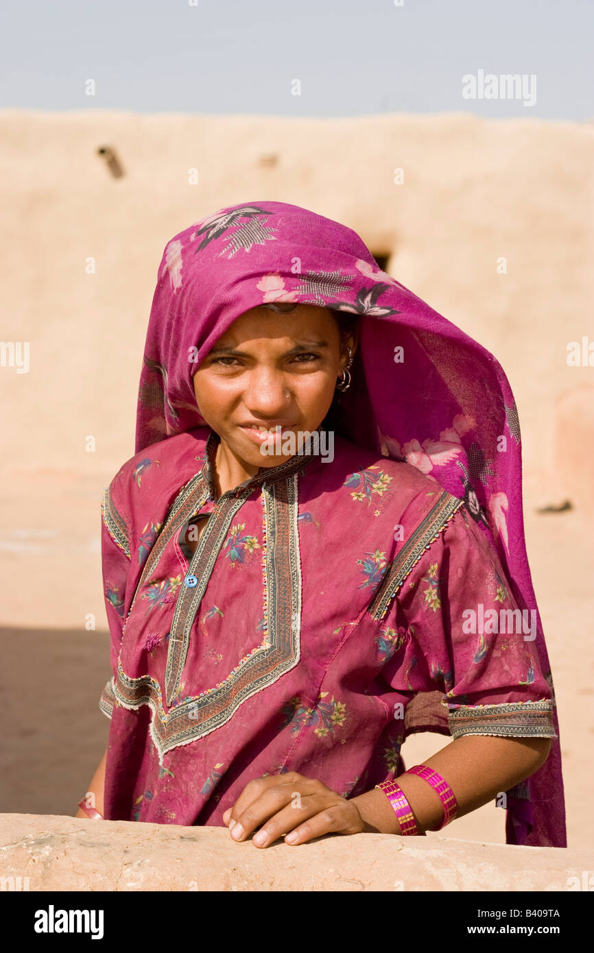 Portrait d'une femme hindoue, désert de Thar, Rajasthan, Inde. Banque D'Images