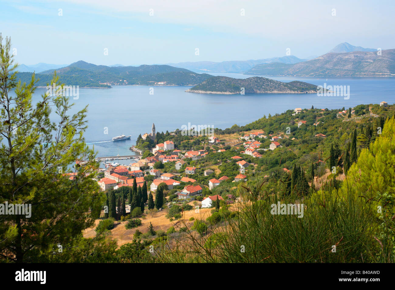 Vue panoramique de l'île de Lopud et Sipan Island dans l'arrière-plan de St John's Church, République de Croatie, l'Europe de l'Est Banque D'Images