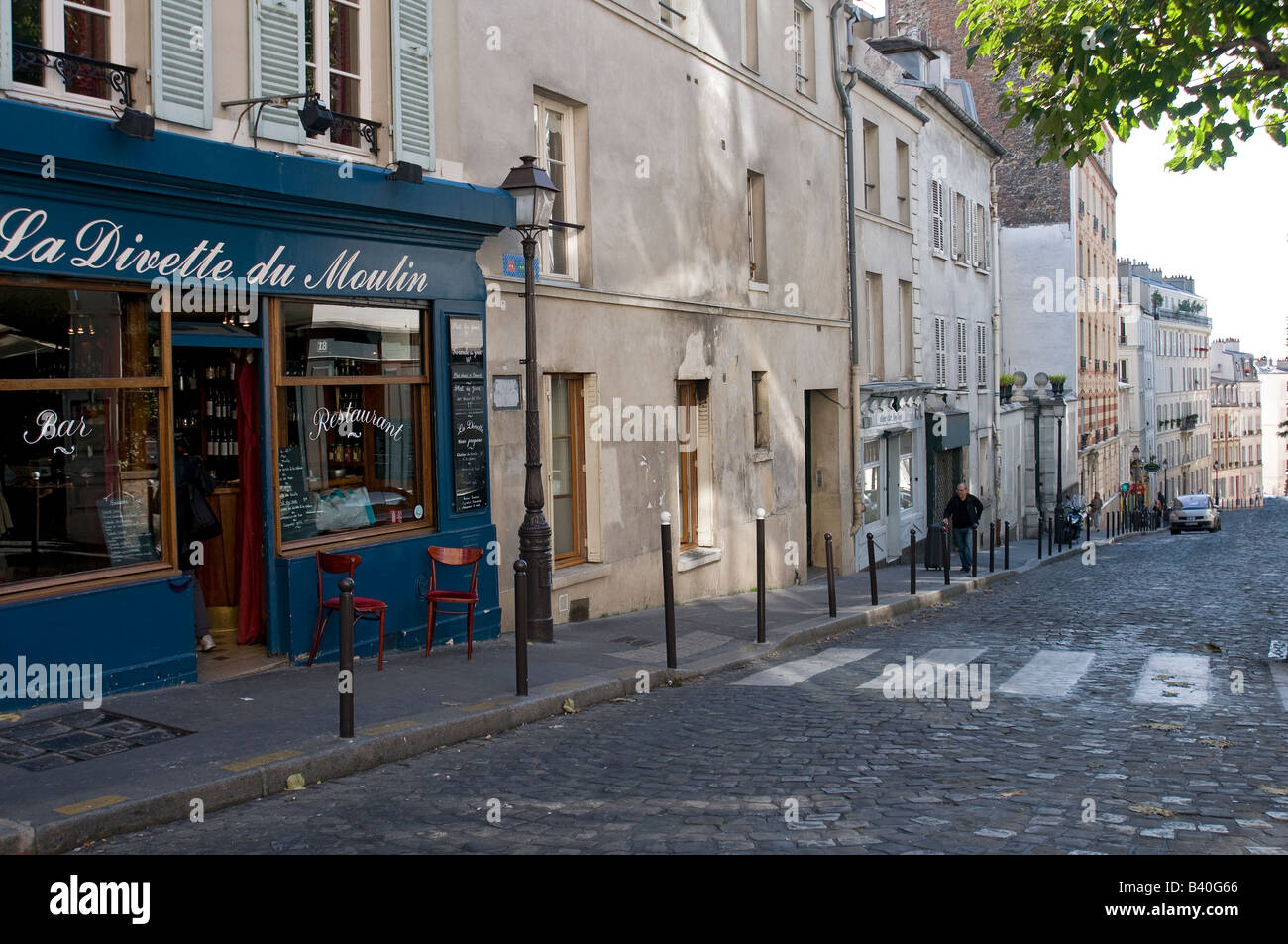 Les rues caractéristiques du quartier de Montmartre à Paris Banque D'Images