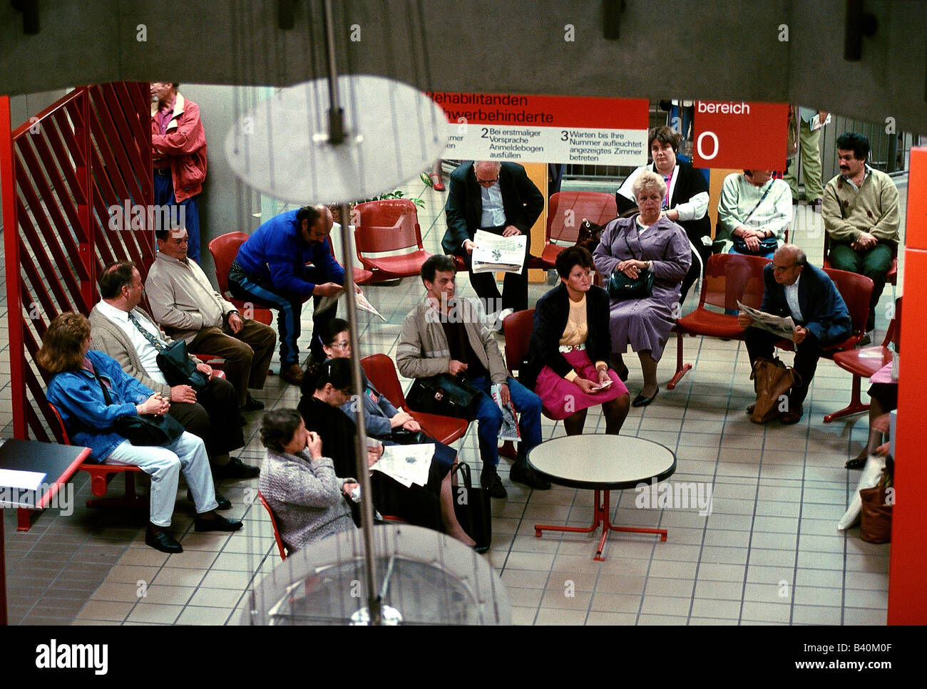 Géographie / voyage, Allemagne, Bavaria, Munich, Office de l'emploi, vue de l'intérieur, la salle d'attente, l'emploi, l'agence Banque D'Images