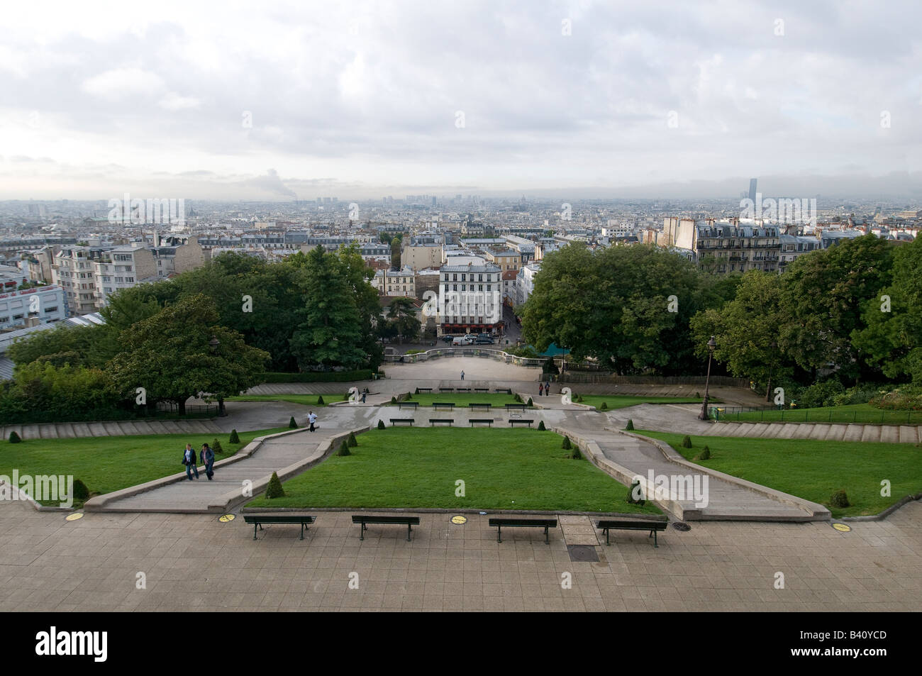 Vue panoramique sur Paris depuis la colline de Montmartre Banque D'Images