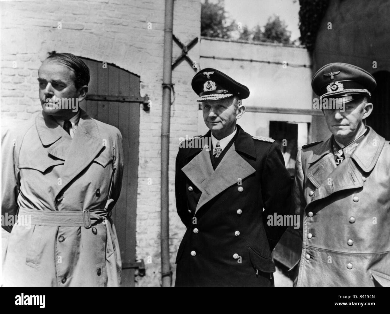 Événements, seconde Guerre mondiale / seconde Guerre mondiale, Allemagne, capitulation allemande, Albert Speer, l'amiral Karl Doenitz et le général Alfred Jodl arrêtés à Flensburg, 23.5.1945, Banque D'Images