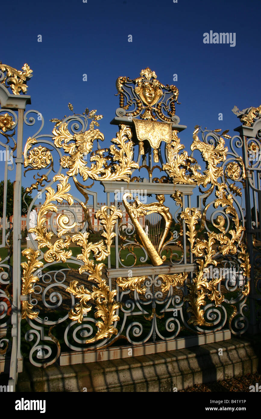 Travail EN FER FORGÉ PAR JEAN TIJOU à Hampton Court Palace angleterre Banque D'Images