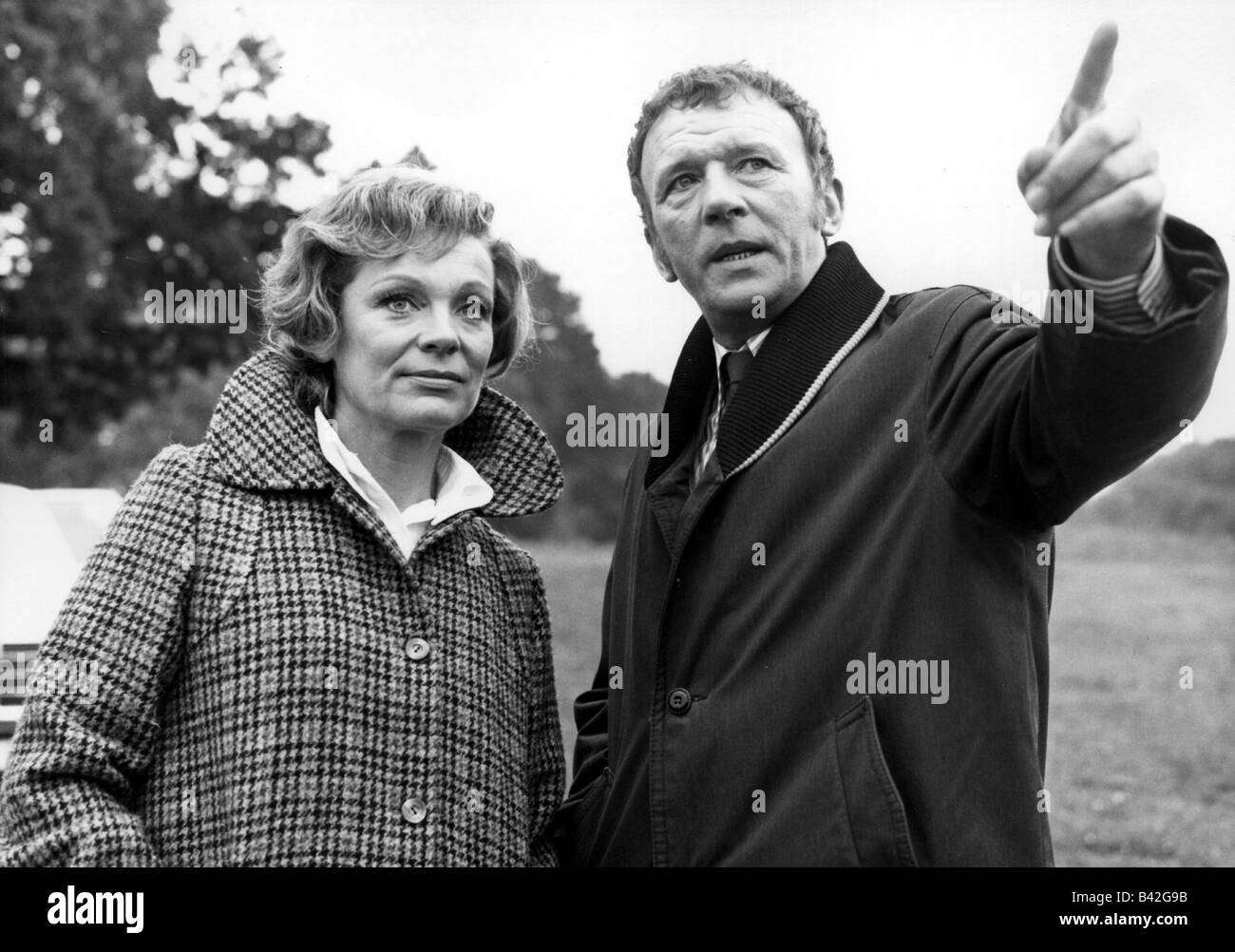 Neutze, Horst Michael, 17.11.1923 - 25.1.2007, acteur allemand, demi-longueur, avec Eva Pflug, dans le film "Lisa - Aus dem Leben einer Unentbehrlichen", DEU 1974, réalisateur: Rolf Busch, Banque D'Images