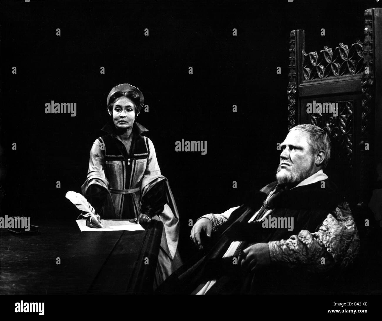 Zeidler, Hans Dieter, 19.1.1926 - 10.1998, acteur allemand, avec Hannelore Schroth, pendant la scène, le jeu de rôle, le roi Henry VIII et ses femmes, Banque D'Images