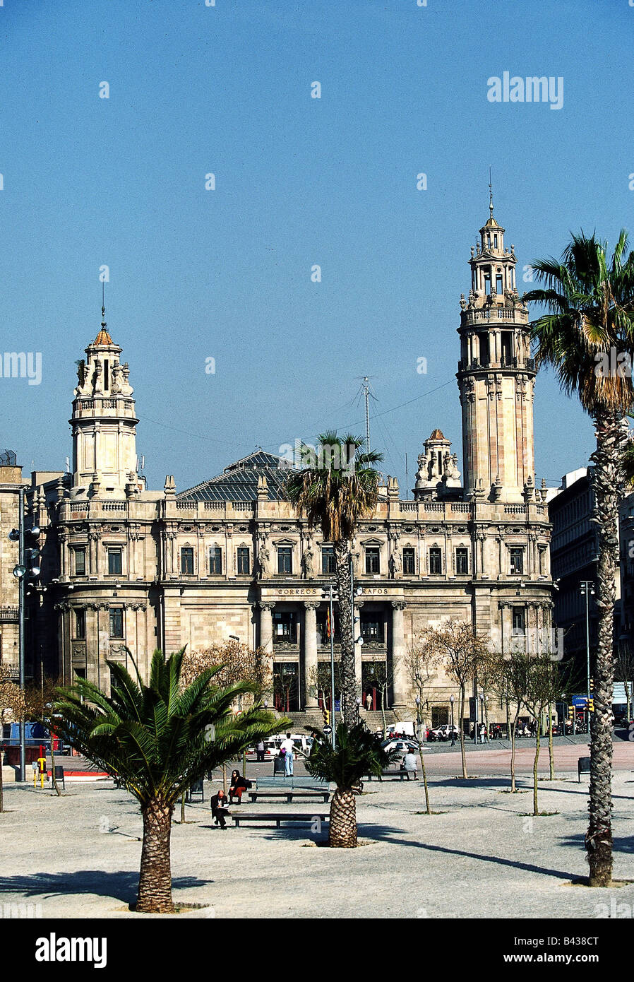 Vue de Barcelone, Espagne. Bureau de poste principal - Correos de Barcelona  Photo Stock - Alamy