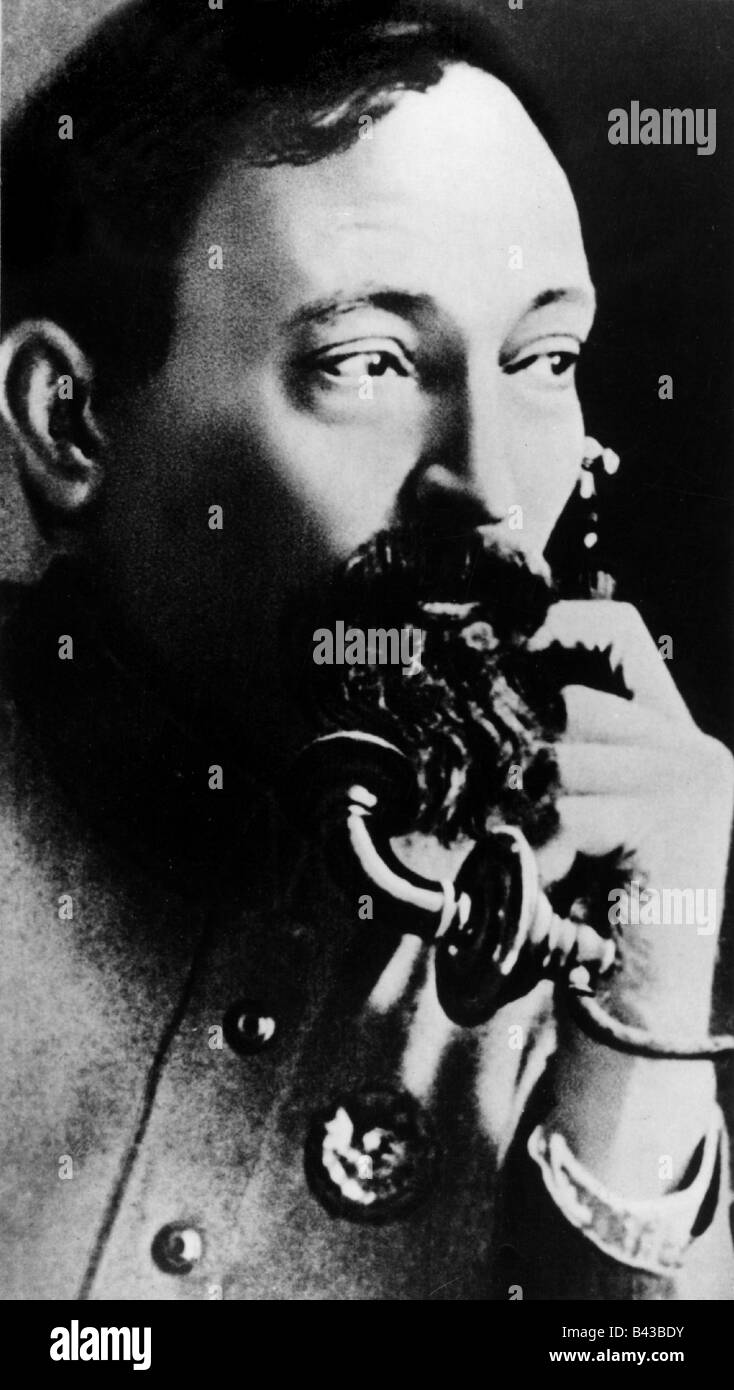 Dzerzhinsky, Felix, 11.9.1877 - 20.7.1926, fondateur de la police secrète bolchevik 'Cheka' 1917, portrait, téléphone, vers 1920, Banque D'Images