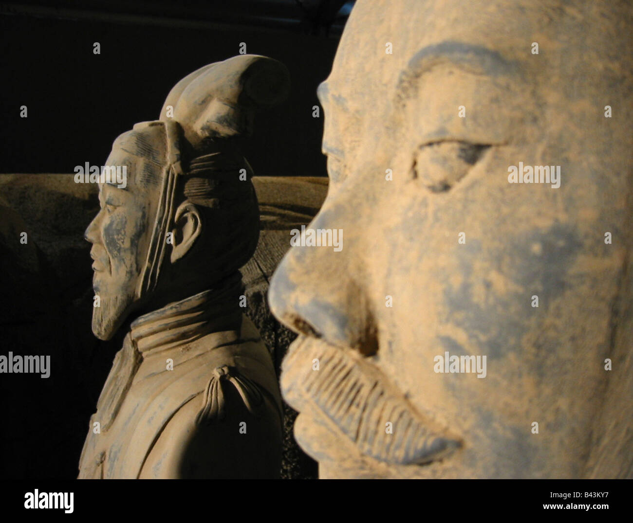 Expositions et salons, 'l'Armée de terre cuite du premier empereur de Chine", exposition en 2002, l'Olympiapark, Munich, Allemagne, , Additional-Rights Clearance-Info-Not-Available- Banque D'Images