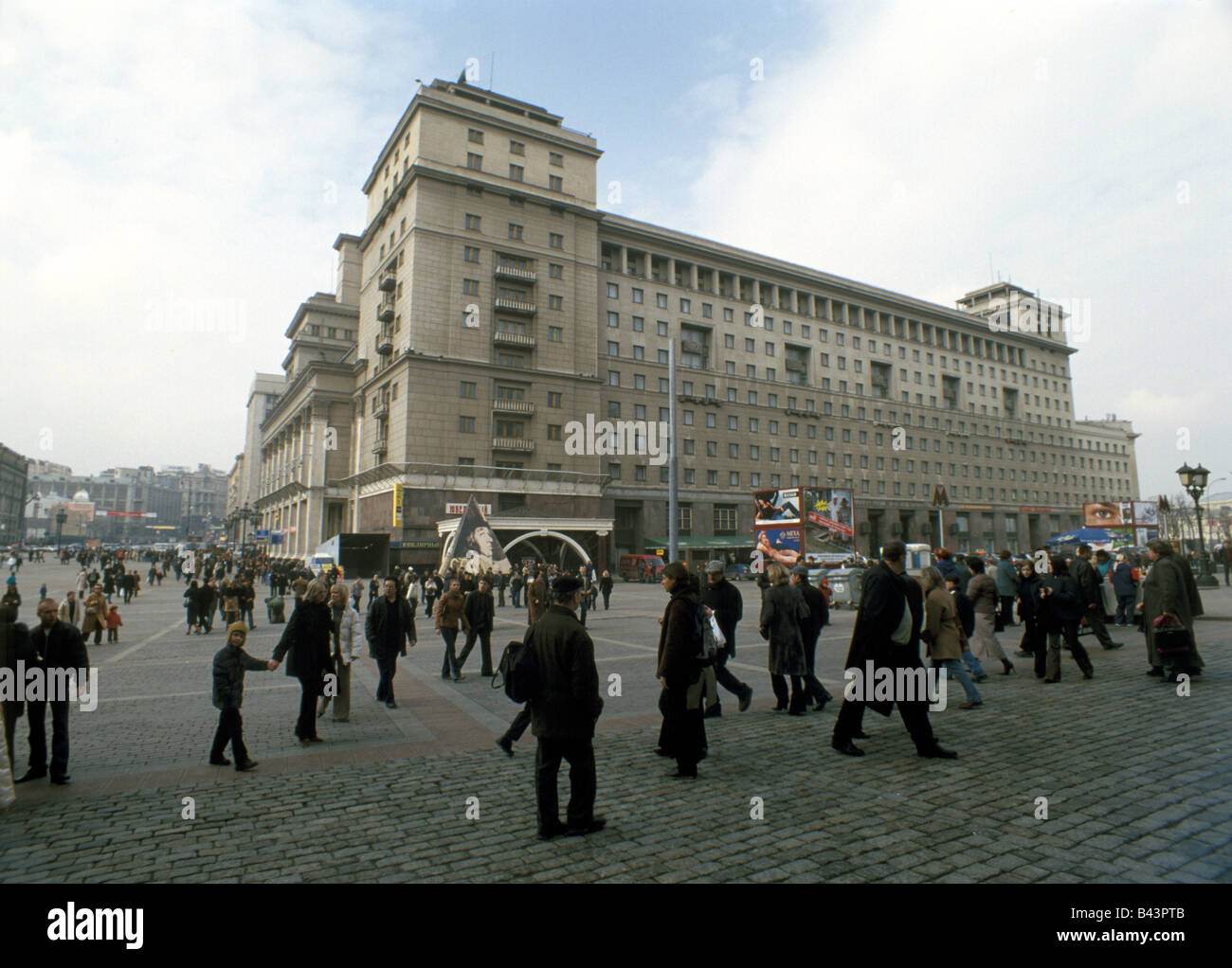 Géographie / voyages, Russie, Moscou, gastronomie, Hôtels, Hôtel Moskva, vue extérieure, construit sous Staline, sera démoli, bientôt, 2003 Additional-Rights Clearance-Info ,--Not-Available Banque D'Images