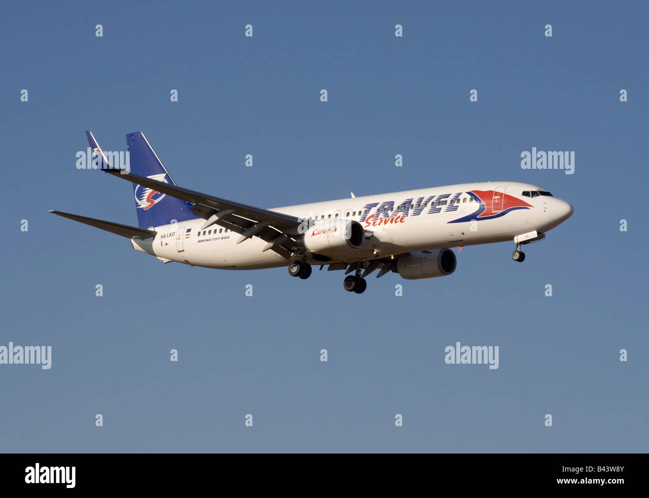 Service voyage Boeing 737-800 à l'arrivée Banque D'Images