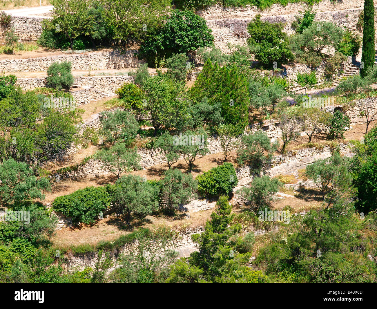 Vue sur la ville de Gordes, Provence, Frankreich Banque D'Images