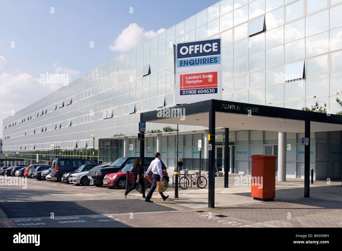 De laisser les bureaux Central Milton Keynes Buckinghamshire Banque D'Images