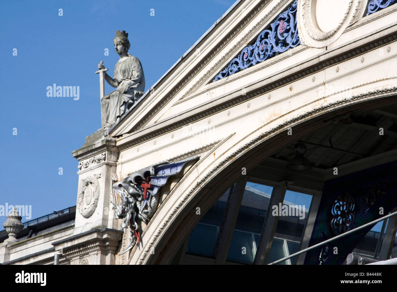 Smithfield meat market building ville de London England uk go Banque D'Images