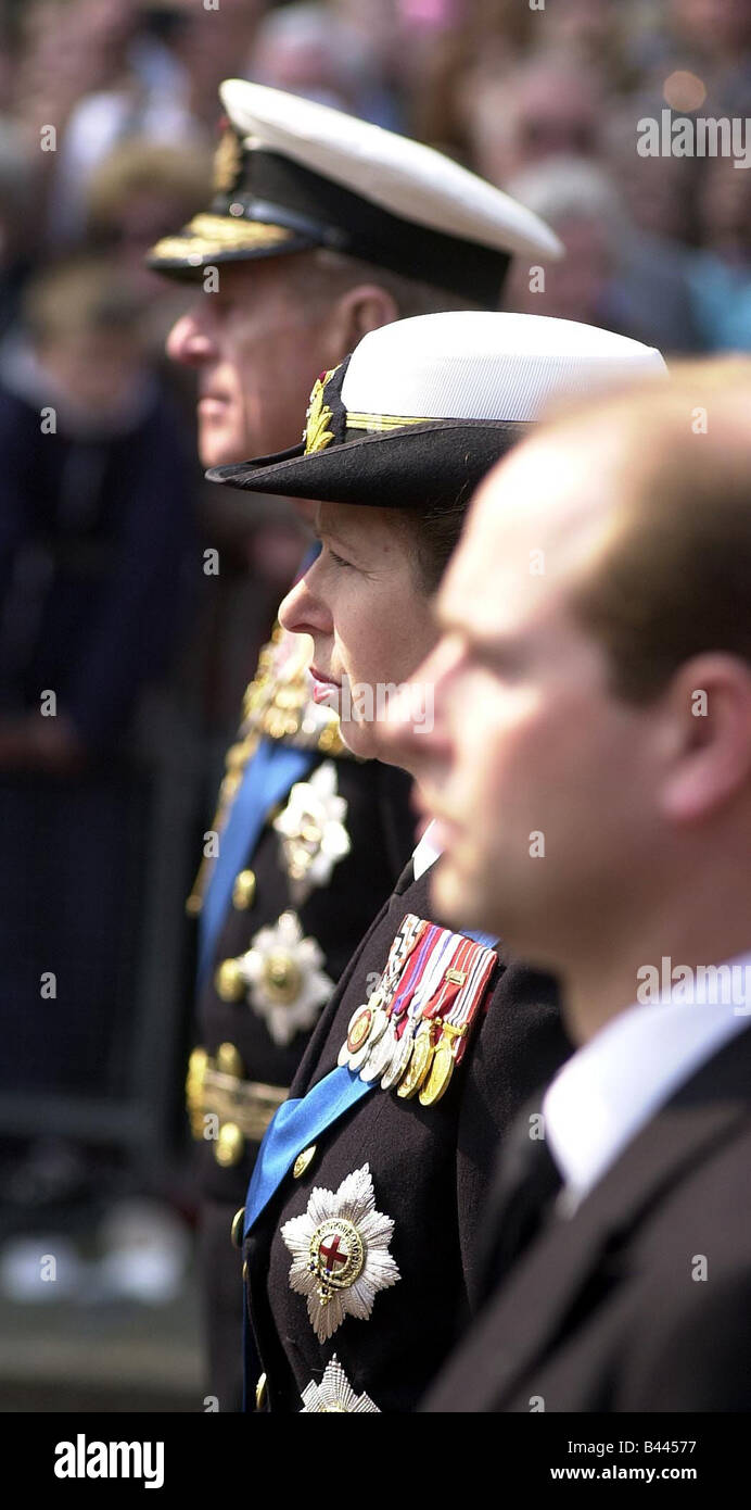 Reine mère avril 2002 Funérailles de la princesse Anne dans la région de parade avec l'île et le Prince Philip Banque D'Images