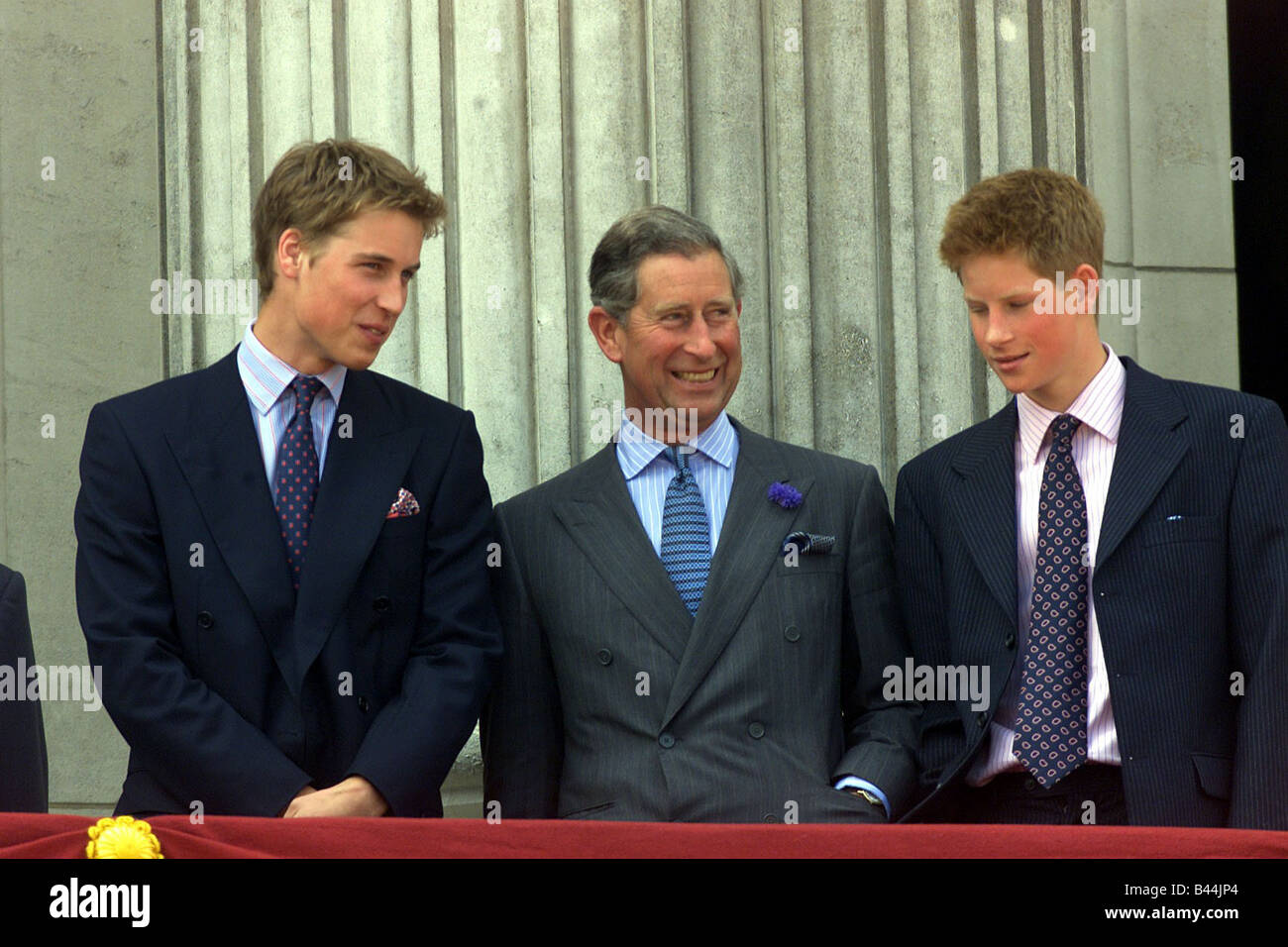 Collection Prince William 2000 reine-mère 100e anniversaire d'août 2000 sur le balcon du palais de Buckingham Banque D'Images