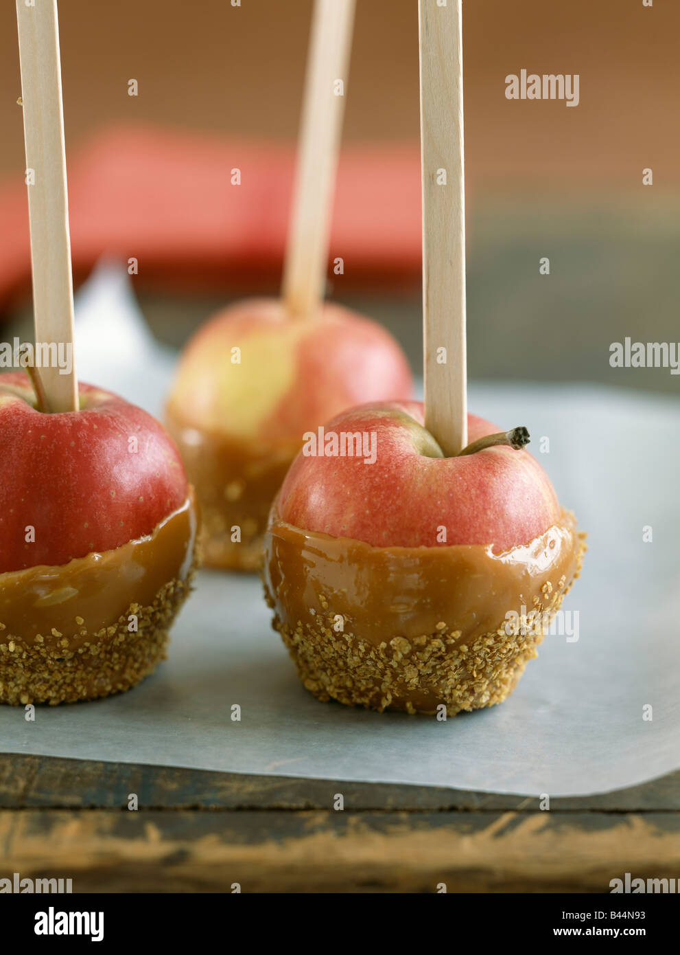 Le caramel des pommes au caramel au beurre salé Banque D'Images