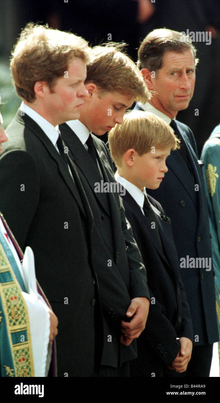 Collection Prince William 1997 Funérailles de la princesse Diana 6 septembre 1997 Earl Spencer Princes William et Harry, Charles Banque D'Images