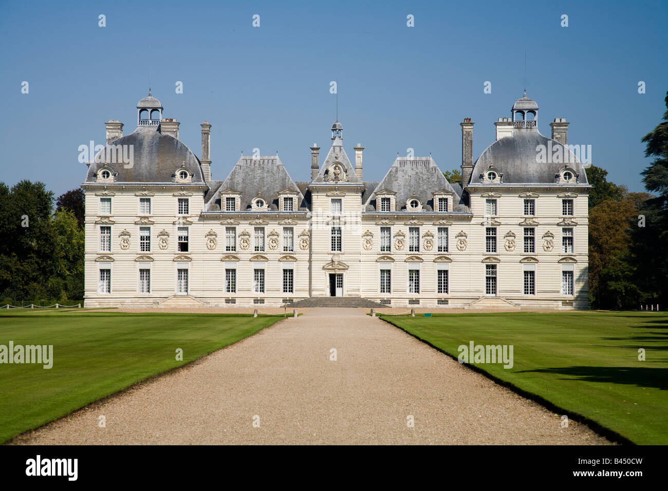 Le symétrique, la façade classique du 17ème siècle, le Château de Cheverny, Loire, France Banque D'Images