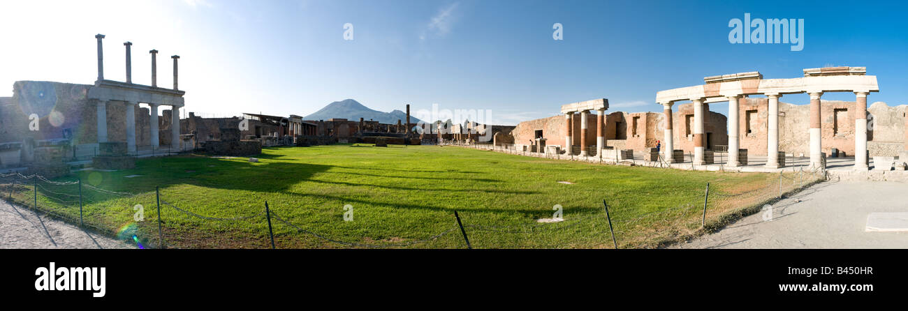 Vue panoramique du forum de Pompéi Banque D'Images