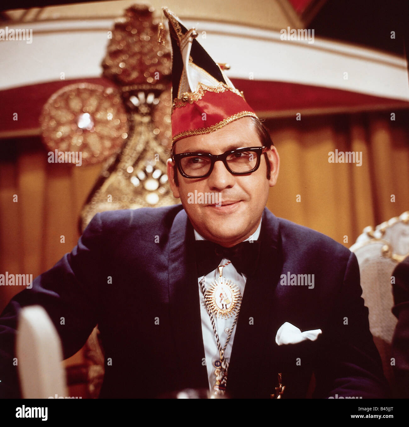 Braun, Rolf, 6.4.1929 - 8.7.2006, fondateur du club de carnaval Kastel, président du carnaval de Mayence et conférencier, pendant le carnaval de Mayence, demi-longueur, années 1970, Banque D'Images